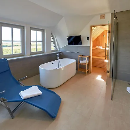 Max In Moritzdorf - Luxus Unter Reet Mit Seeblick, Kamin, Sauna * Sellin (Rugen)