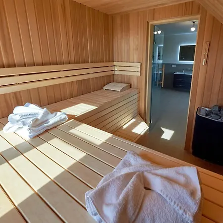 Max In Moritzdorf - Luxus Unter Reet Mit Seeblick, Kamin, Sauna Country house *